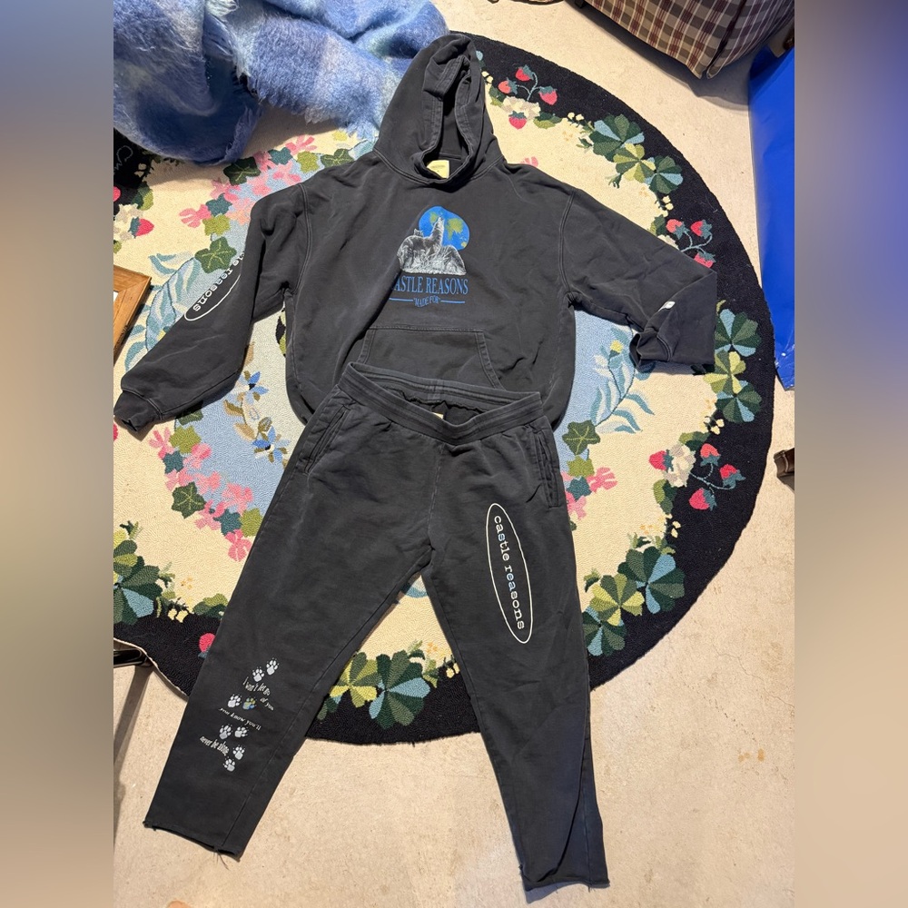 Castle Reasons Sweat Set